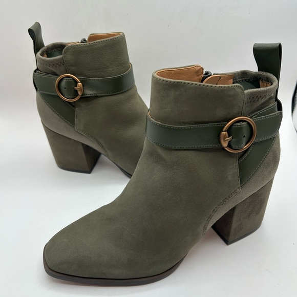 New Vionic Tenley Olive Green Suede Leather Heeled Ankle Booties Square Toe 7 - Picture 4 of 12